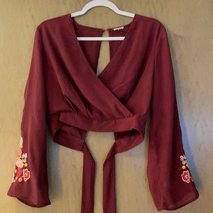 Maroon cropped long-sleeve blouse